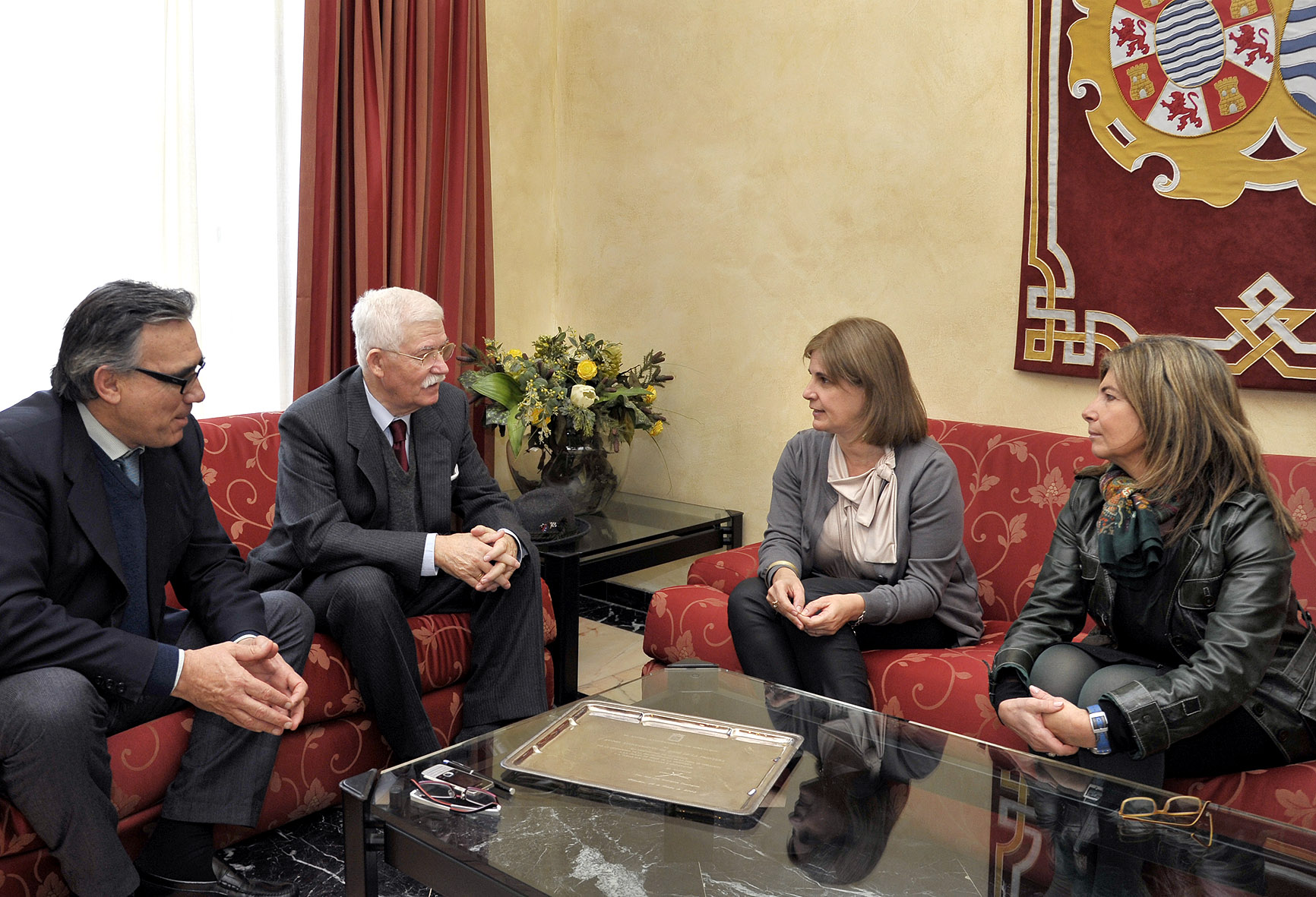Alcaldesa recibe al Fiscal de Jerez Alcaldesa recibe al Fiscal de Jerez