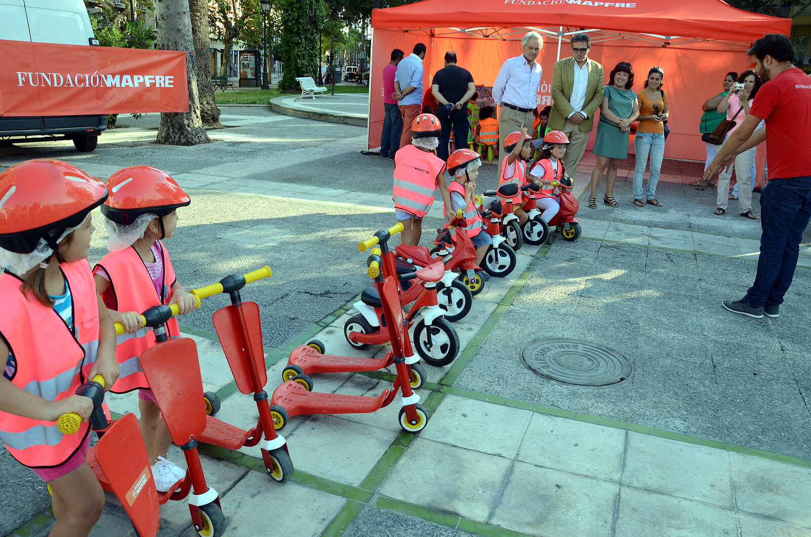 Actividades en la Plaza del Mamelón. Actividades en la Plaza del Mamelón.