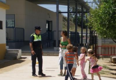 Imagen de Agente en centro escolar